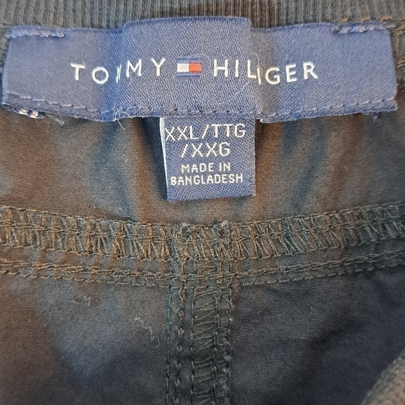 NEW Tommy Hilfiger Women's Utility Black Shorts Drawstring Waist Stretchy 2XL - Picture 8 of 13